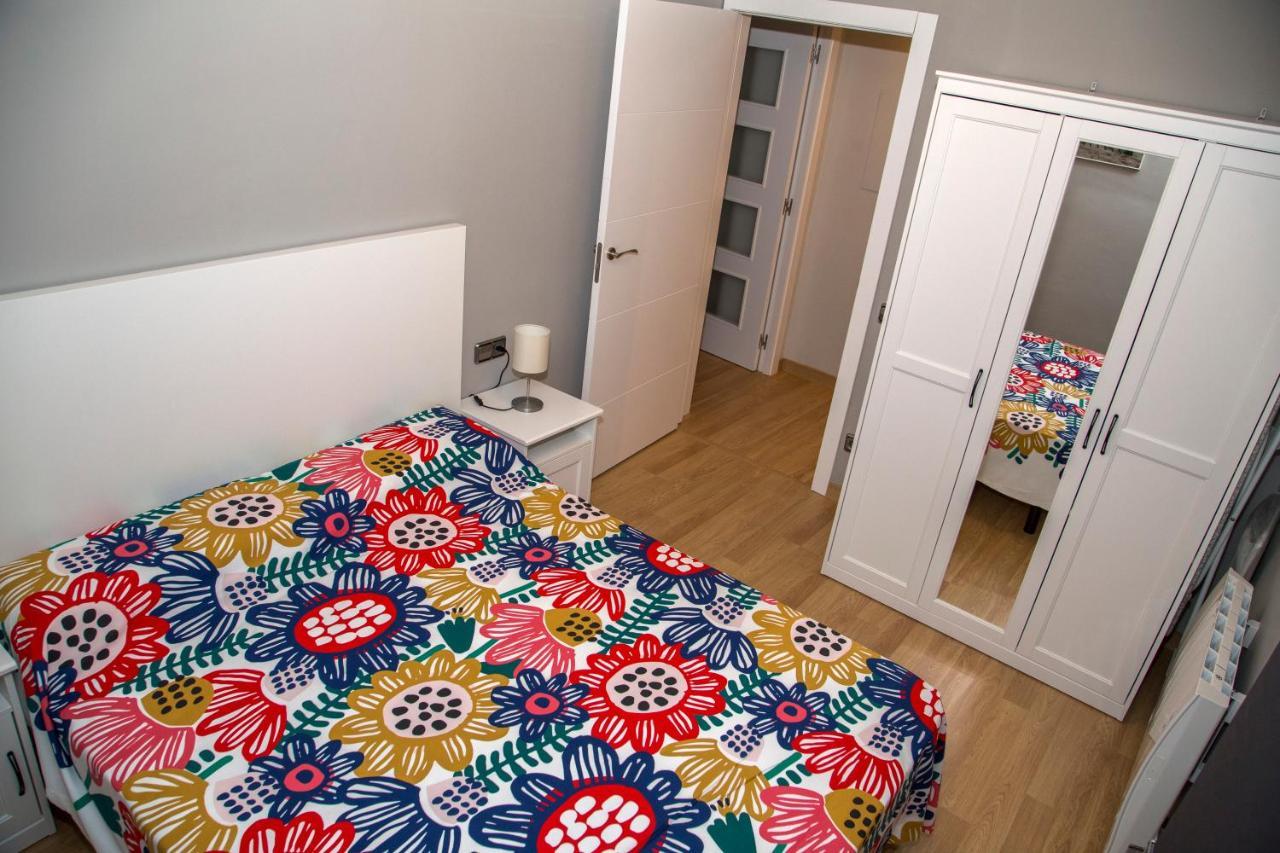 Apartamento Reus 2 - Parking Gratuito Exterior photo
